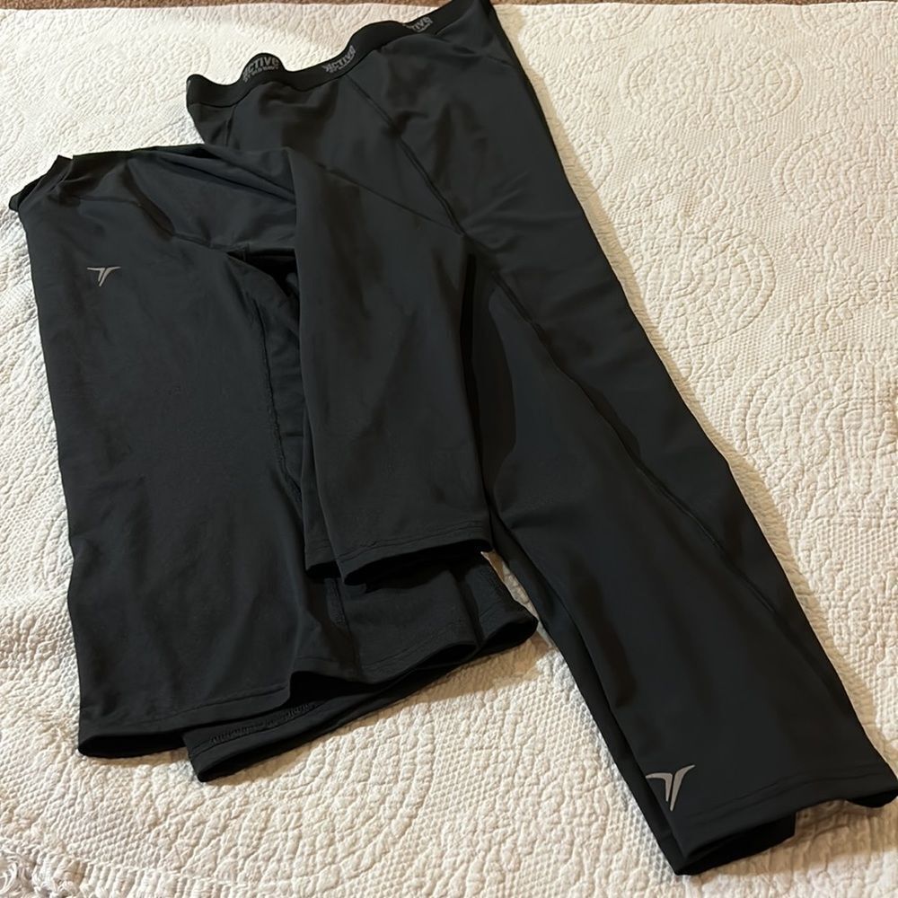 Old Navy Large black Base-layer Athletic set. Large - Picture 2 of 6